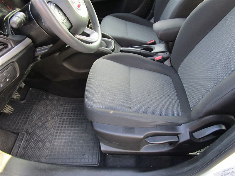Fiat Tipo 1.4i 16V Klima - fotka 11 z 37