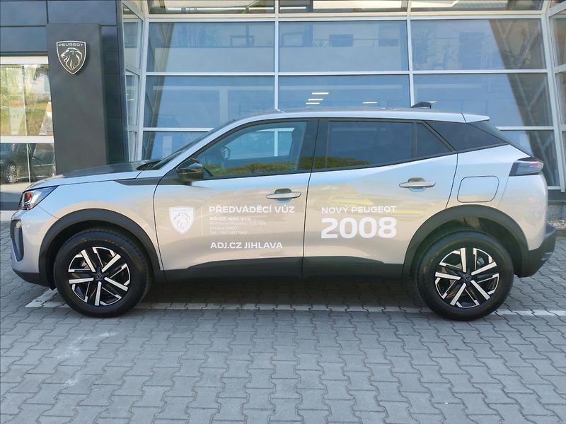 Peugeot 2008 1.2 BUSINESS Hybrid 110 e-DCS6 - fotka 3 z 16