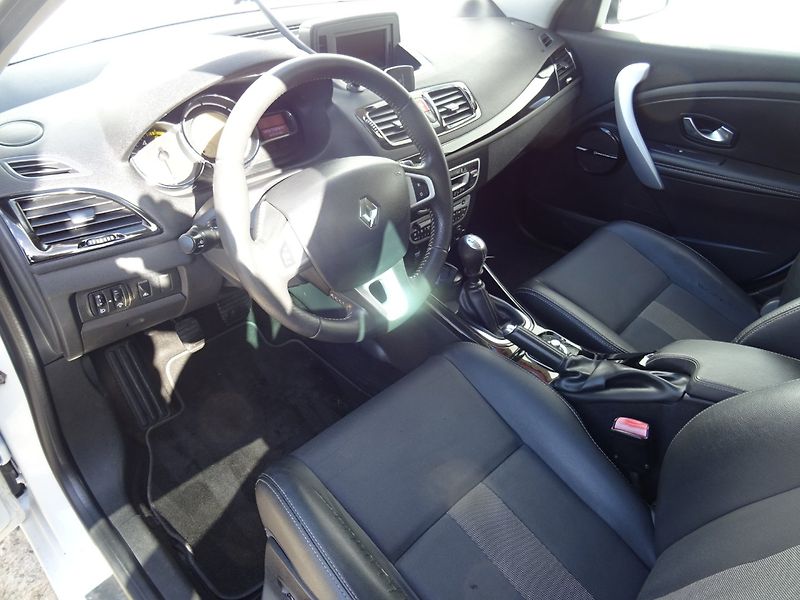 Renault Mégane (2011) 1.9DCi,96kW,S.kn,tažne,navi - fotka 7 z 23