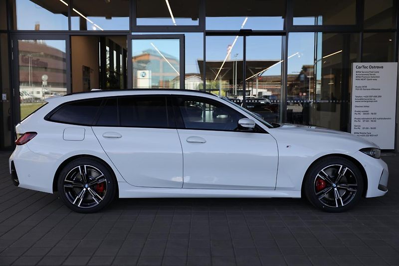 BMW Řada 3 330d xDrive Touring - fotka 4 z 17