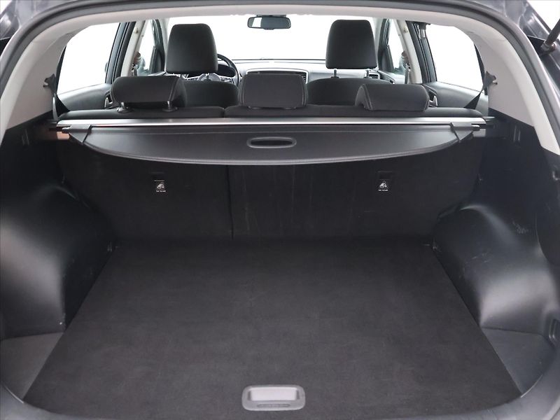 Kia Sportage 1,6 CRDI 85kW Exclusive - fotka 10 z 30