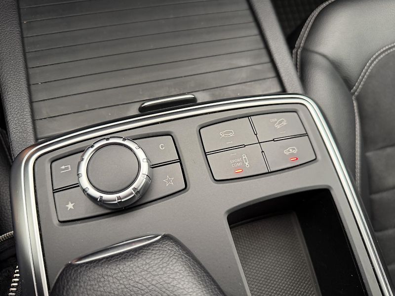 Mercedes-Benz Třídy M ML350Cdi*190kw*4x4*CZ* - fotka 24 z 35