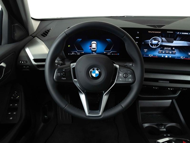 BMW Řada 1 118d - fotka 13 z 21