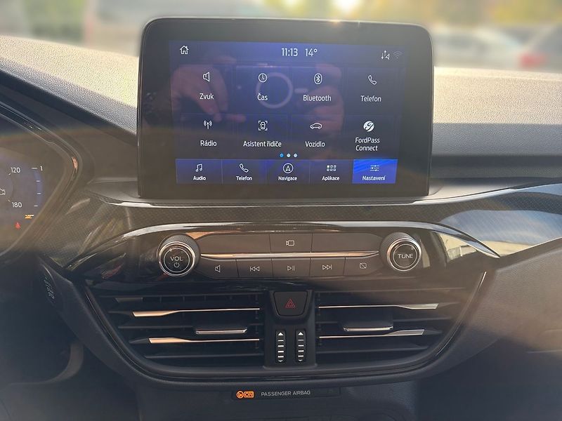 Ford Kuga (2023) ST Line PHEV TOP VÝBAVA TOP ST - fotka 9 z 20