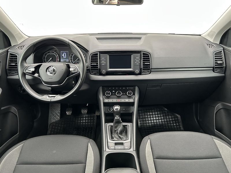 Škoda Karoq 1.5 TSI Active - fotka 5 z 26