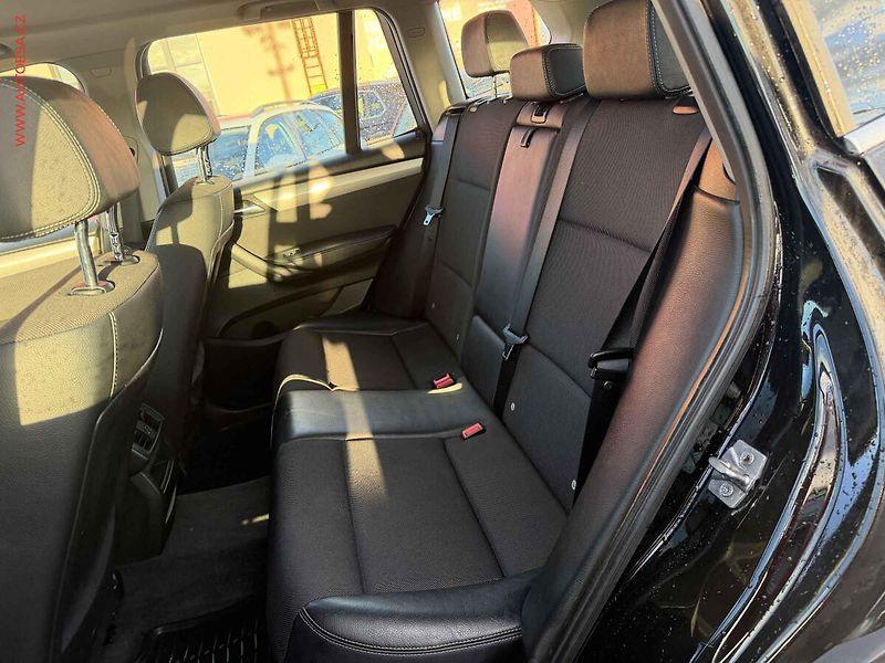 BMW X3 (2011) 2.0d xDrive 20d, Automat - fotka 10 z 19