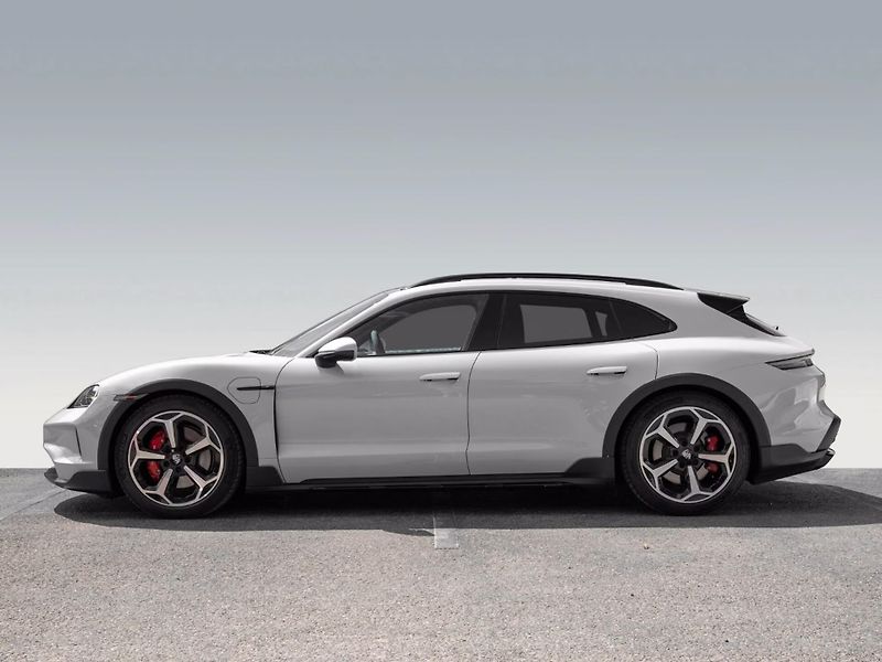 Porsche Taycan 4S Cross Turismo BOSE Matrix - fotka 3 z 23