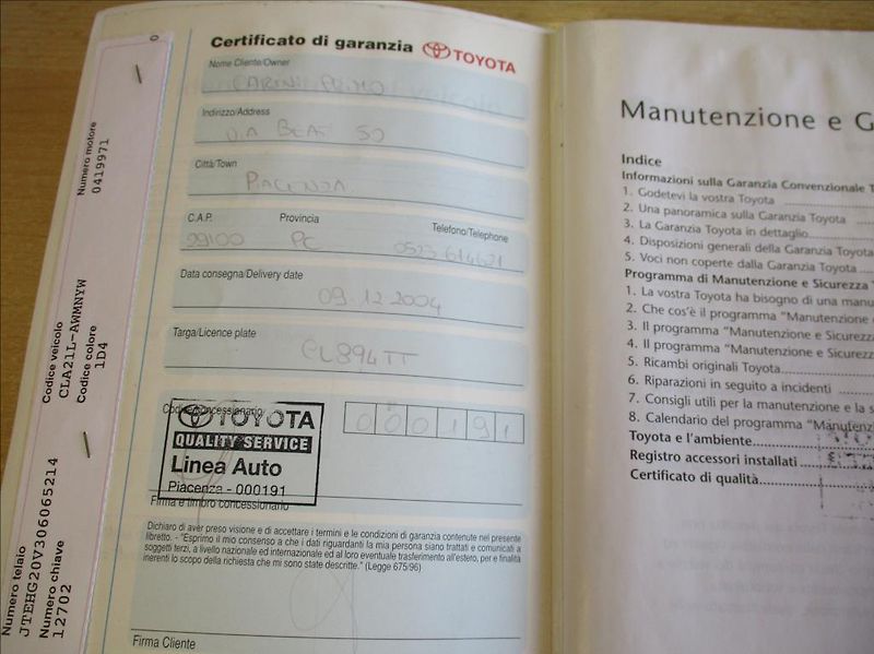 Toyota RAV4 2,0 D4D, klima,4x4,servis,tažn - fotka 32 z 34