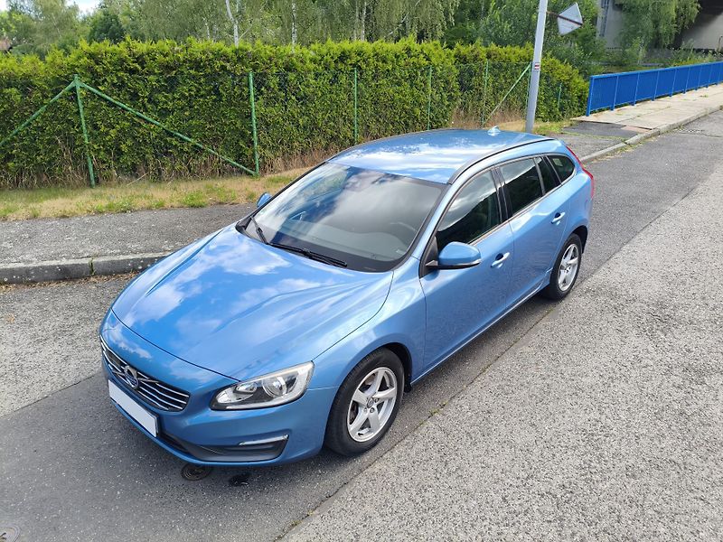 Volvo V60 (2014) 1,6 Diesel - fotka 11 z 33
