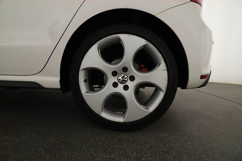 Volkswagen Polo (2011) 1.4 GTI, Automat, Tempomat - fotka 15 z 15