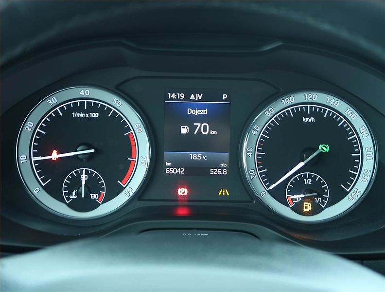 Škoda Karoq (2018) Style 1.5 TSI - fotka 11 z 20