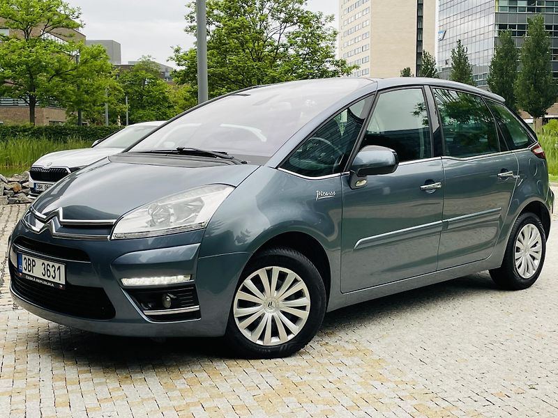 Citroën C4 Picasso 1.6i 88KW MANUÁL LED SENZORY - fotka 2 z 38