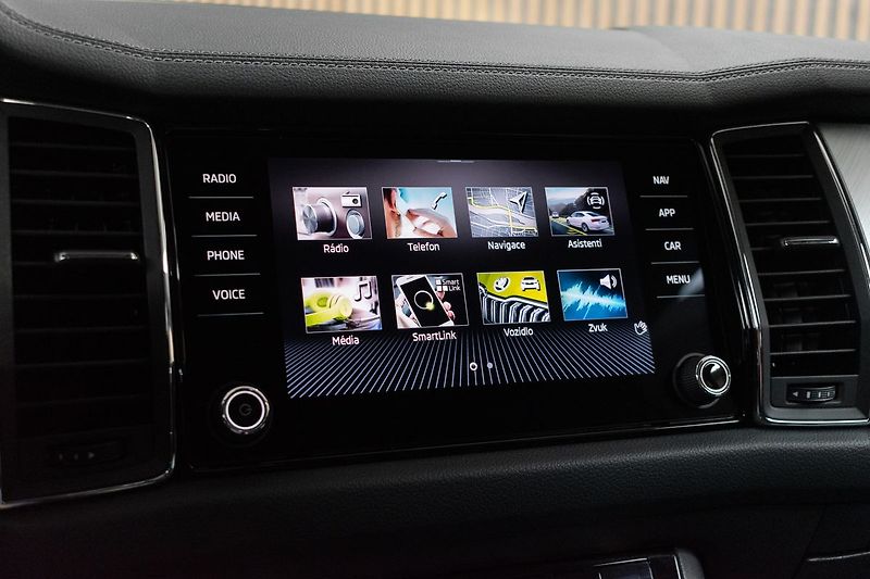 Škoda Kodiaq 2.0 TDI DSG*TAŽNÉ**DPH*ČR 1.M* - fotka 26 z 42
