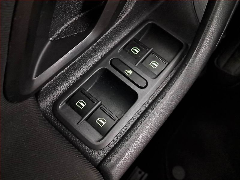 Škoda Fabia (2014) Elegance 1.6 TDI, Tempomat - fotka 15 z 15