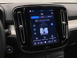 Volvo XC40 B3 CORE AUT CZ 1.maj. - náhled 39