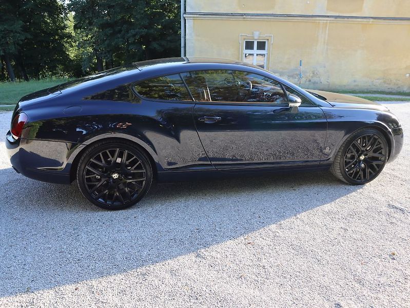 Bentley Continental GT (2004) - fotka 9 z 42