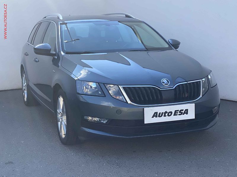 Škoda Octavia (2018) 1.6 TDi, Clever, DSG, navi - fotografie inzerátu