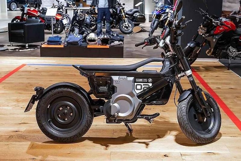 BMW R 18 B pohání mohutný dvouválcový boxer.