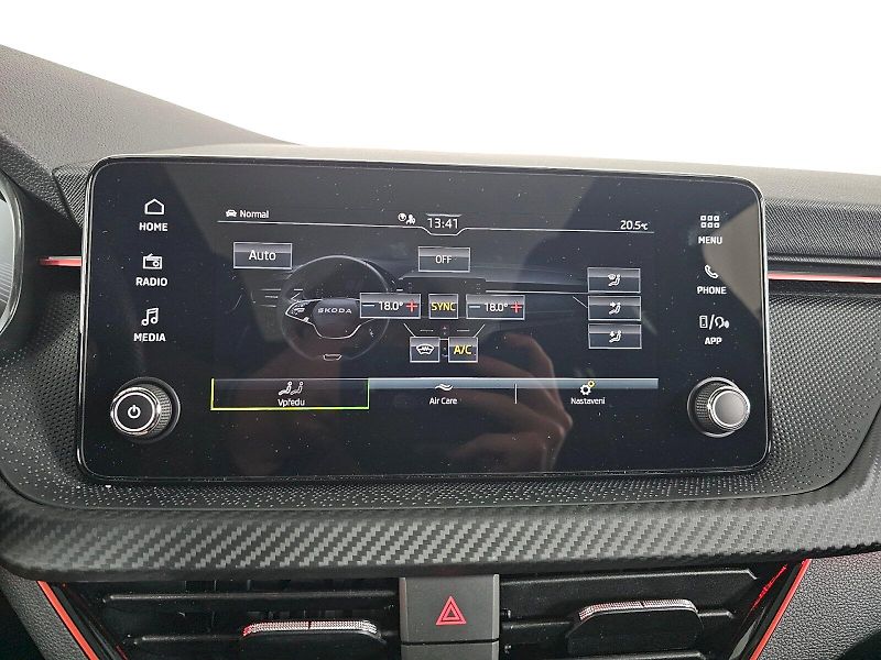 Škoda Scala (2025) 1.0TSI 85kW DSG Monte Carlo - fotka 20 z 32