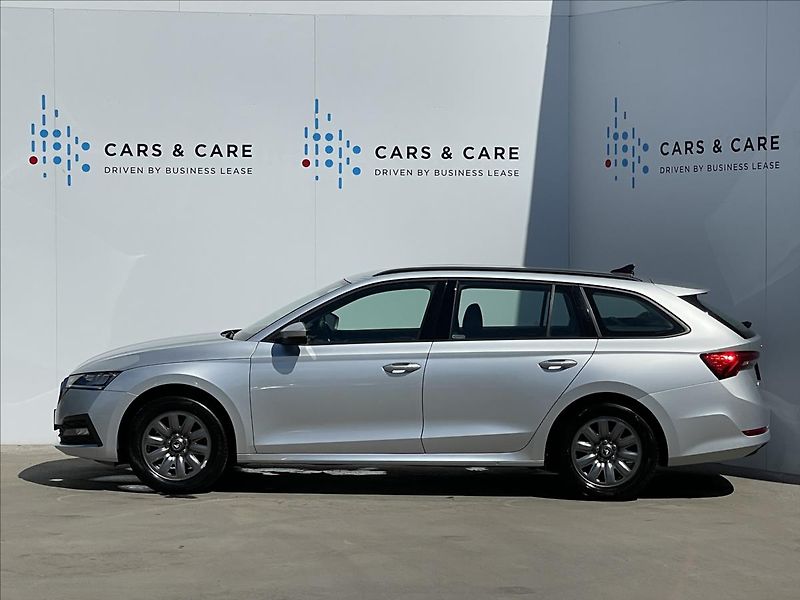 Škoda Octavia 2,0 TDI Combi Ambition Plus - fotka 2 z 22