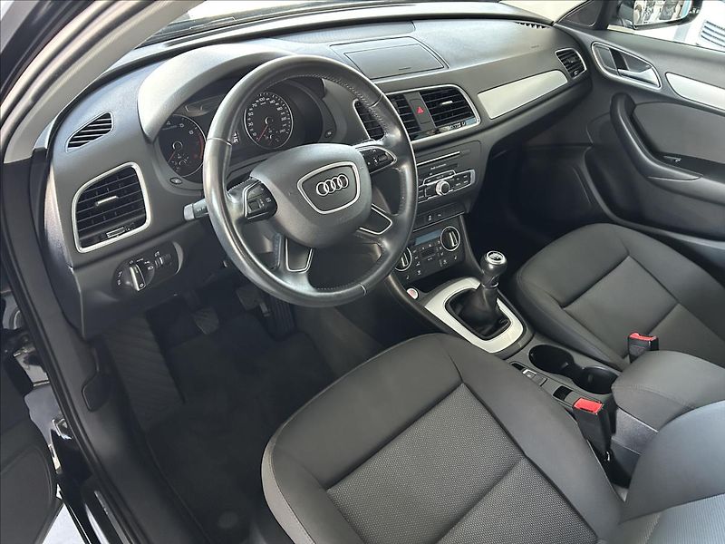 Audi Q3 1,4   TFSI 110kW,1.MAJ,SERVISK - fotka 7 z 24