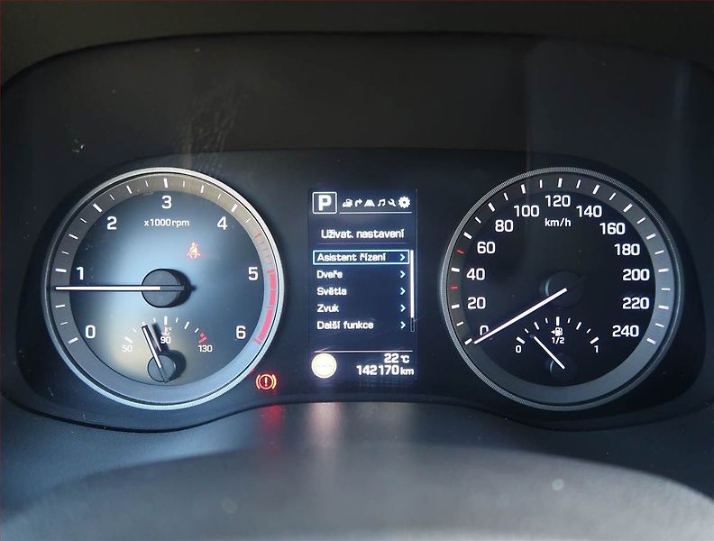 Hyundai Tucson (2016) Style 1.7 CRDi, Automat - fotka 11 z 25