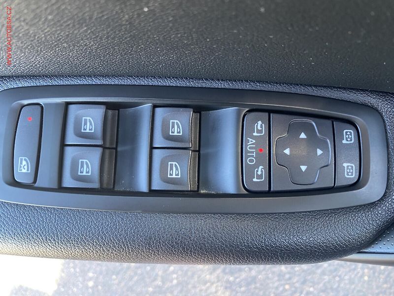 Renault Mégane (2018) 1.2TCe, Navigace - fotka 14 z 14
