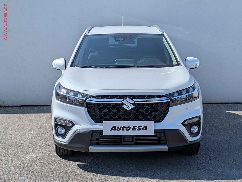 Suzuki S-Cross (2023) 1.4BJet 4x4, 1.maj,ČR - fotka 2 z 17