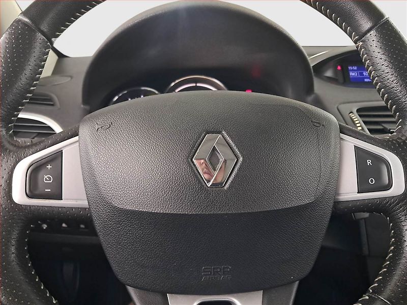 Renault Mégane (2012) 1.2 TCe, Tempomat - fotka 17 z 18