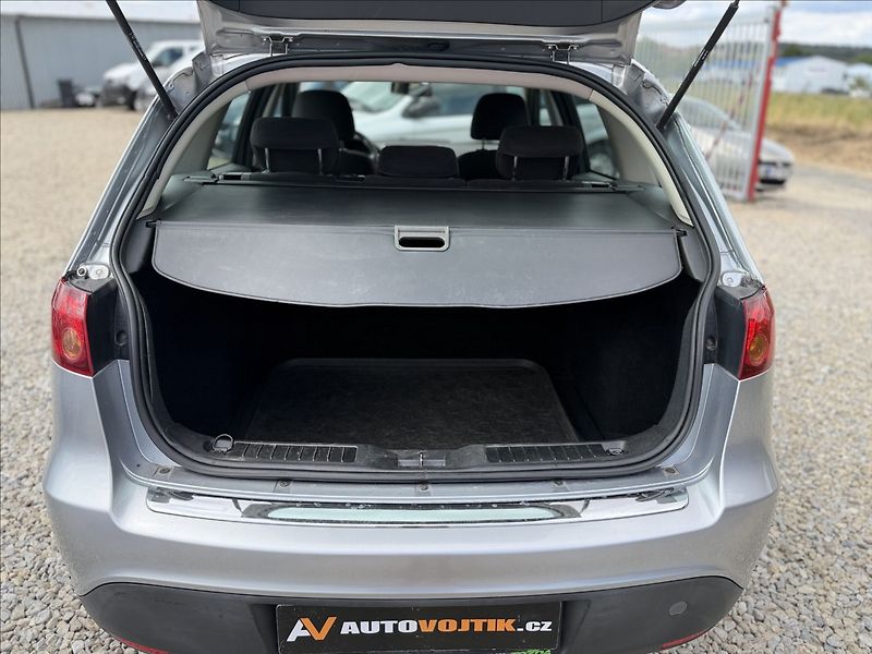 Fiat Croma 1,9 JTD AUTOMAT - fotka 21 z 25