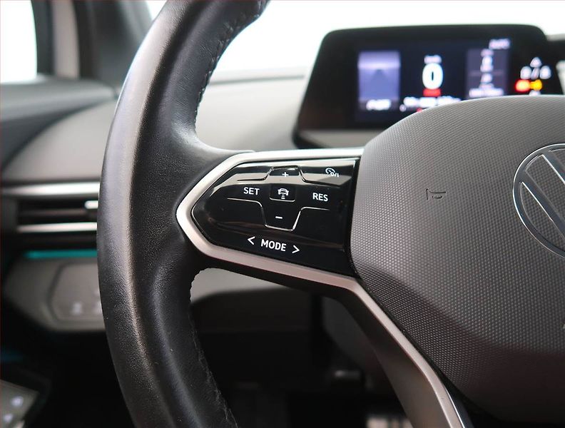 Volkswagen ID.4 (2021) Pro Perf. (82 kWh), digi klima - fotka 16 z 24