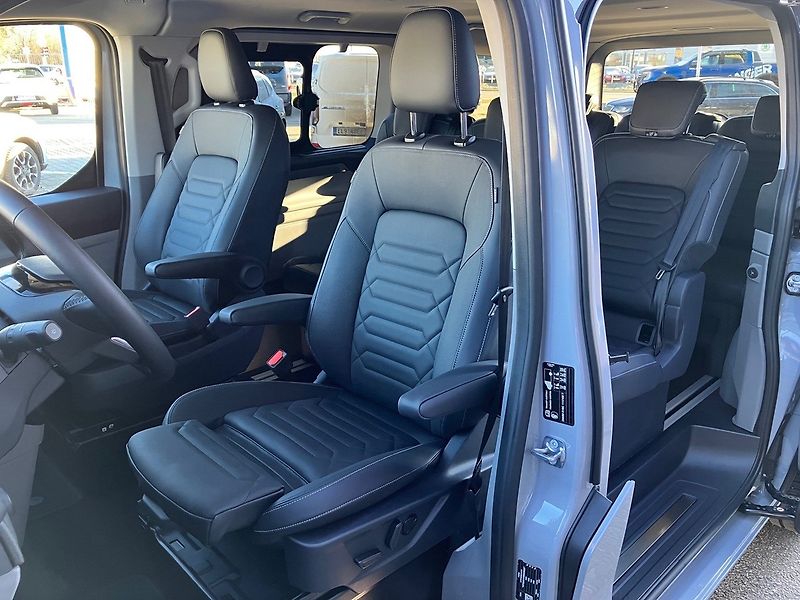 Ford Tourneo Custom (2025) Titanium X L1, Tourneo, 64 kWh - fotka 8 z 28