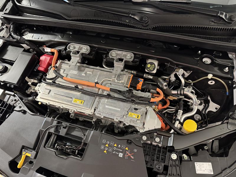 Renault Mégane (2023) E TECH Evolution EV60 1MAJITEL - fotka 38 z 40