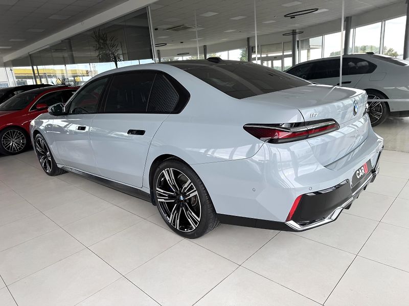 BMW i7 60 xDrive M-SPORT*Max.Výbava! - fotka 7 z 59
