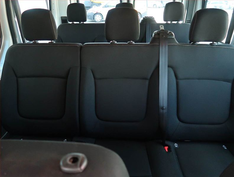 Renault Trafic (2018) 1.6 dCi, Bus, 9Míst, ČR, DPH - fotka 10 z 17