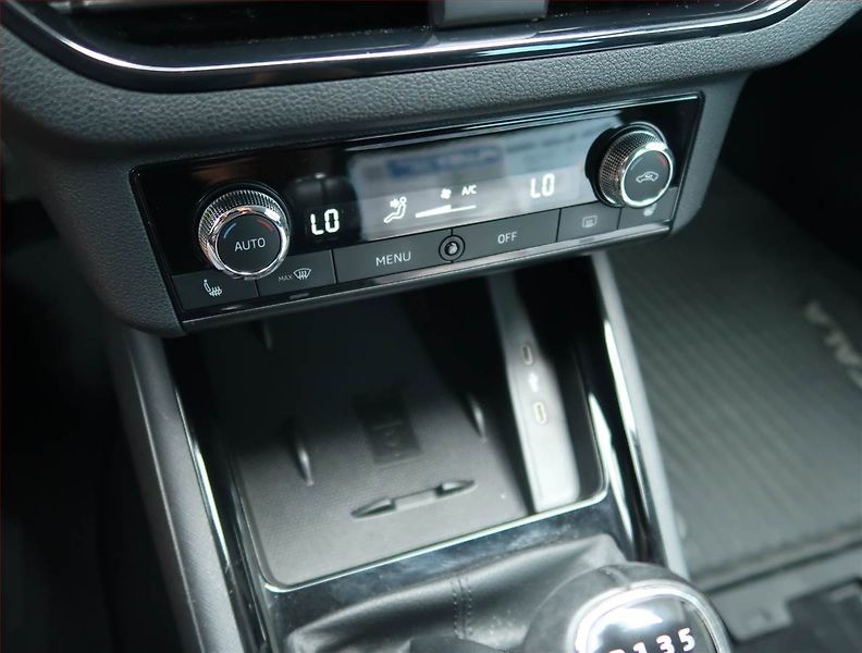 Škoda Scala (2020) 1.5 TSI, ČR,1.maj, Serv.kniha - fotka 16 z 17