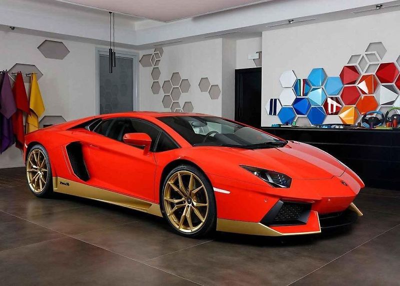 Lamborghini V12