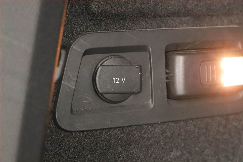 Škoda Karoq (2019) Ambition 1.0 TSI, Navi - fotka 10 z 20