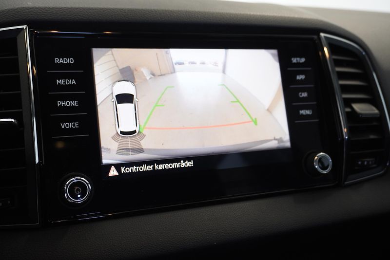 Škoda Karoq 1.6 TDi DSG 7 - fotka 17 z 28