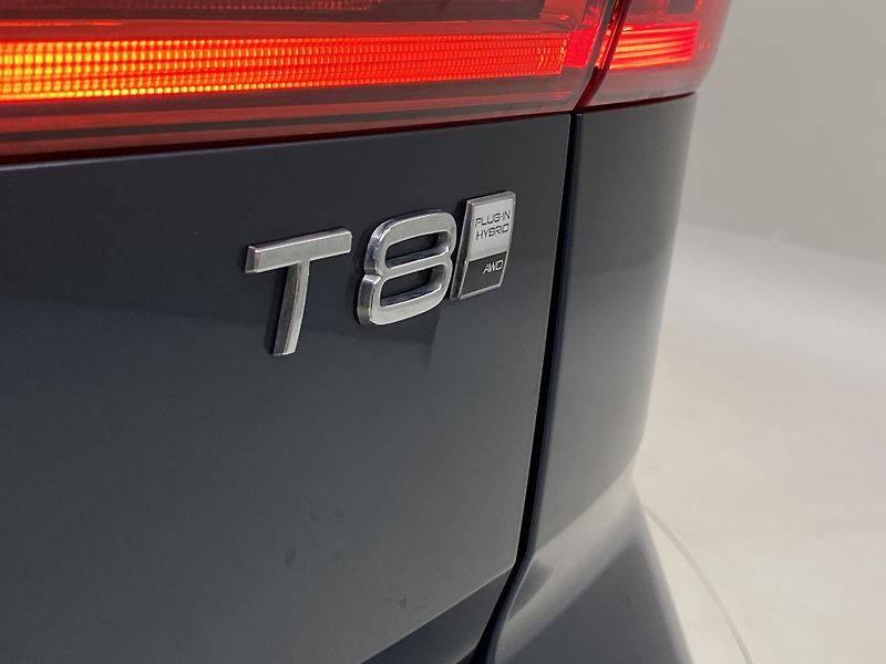 Volvo XC60 T8 AWD ULTRA BRIGHT REZERVACE - fotka 40 z 64