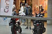 V OC Nová Karolina začala v sobou 1. dubna výstava motorek – Krásky na cestách.
