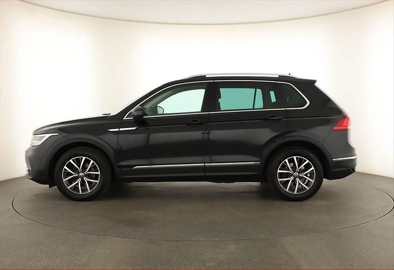Volkswagen Tiguan (2022) Life 1.5 TSI - fotka 3 z 16