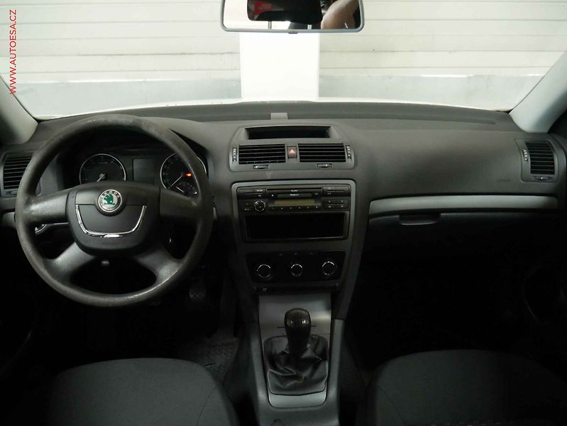Škoda Octavia (2012) 1.4TSi, ČR, AC, temp, tažné - fotka 8 z 13
