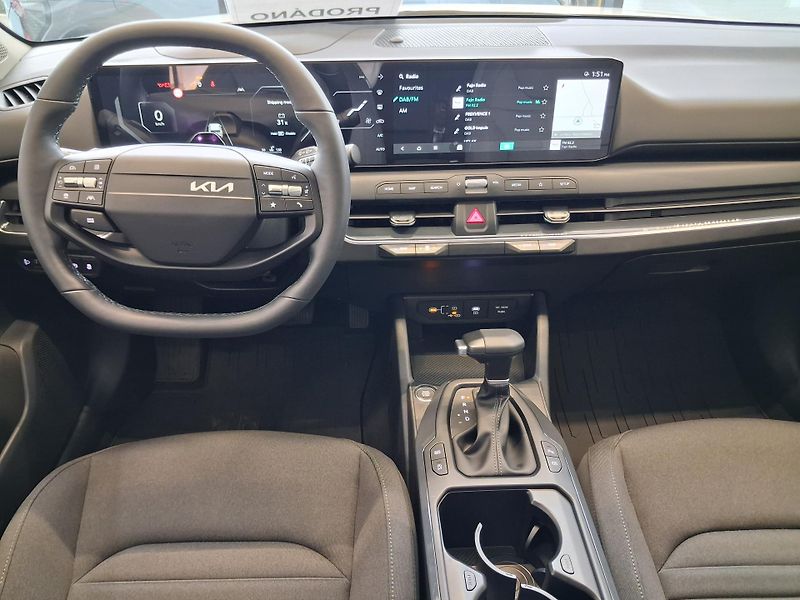Kia K4 Sportswagon (2026) 1,6 T-GDi GPF 7DCT EXCLUSIVE - fotka 9 z 11