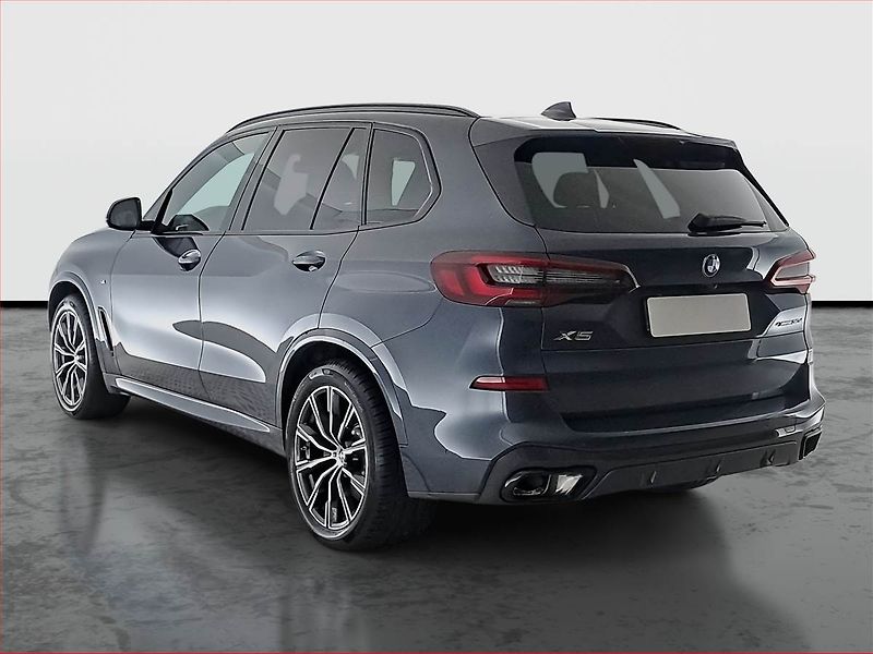 BMW X5 (2021) xDrive30d - fotka 4 z 23