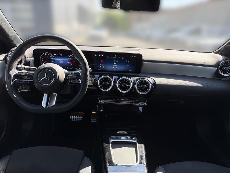 Mercedes-Benz Třídy A A 200, 1. majitel, ČR - fotka 11 z 16