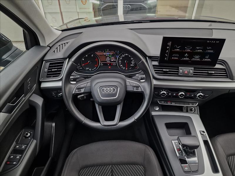 Audi Q5 40 TDI Quattro S Tronic,1.Maj - fotka 12 z 50
