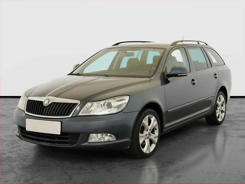 Škoda Octavia (2009) 1.6 TDI, Serv.kniha, po STK - fotka 2 z 17