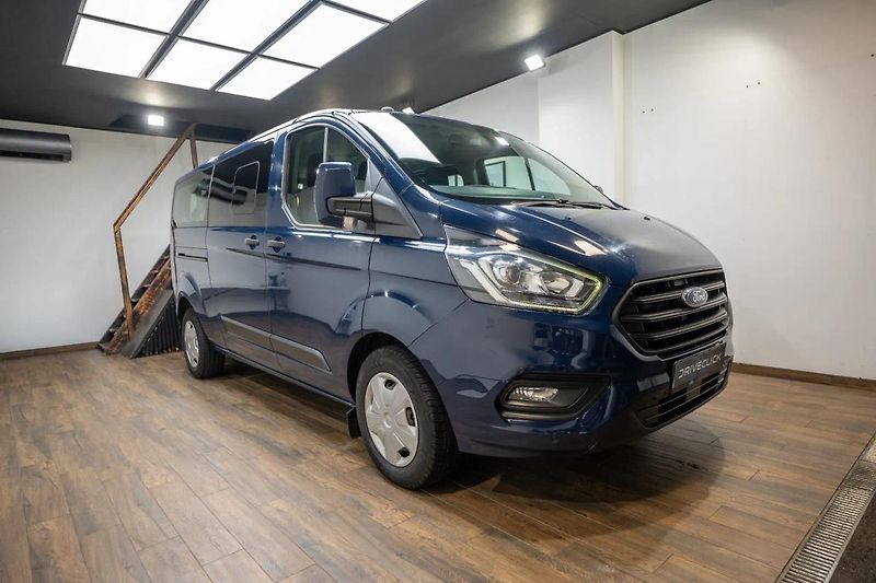 Ford Transit Custom L2 2.0 77 kW - fotka 3 z 32