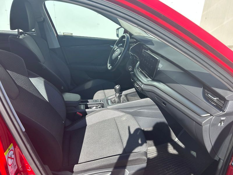 Škoda Octavia (2023) AMB TD 85/2.0 M6F - fotka 12 z 27